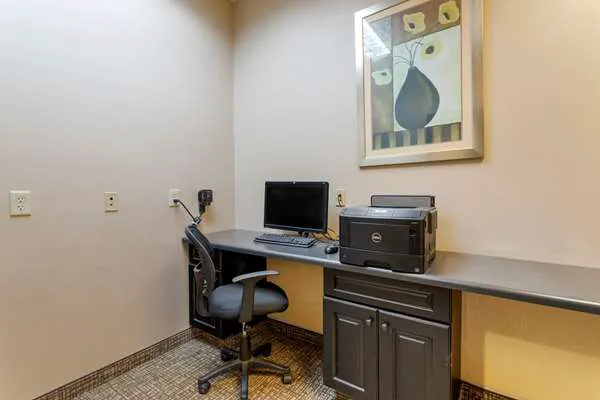 Comfort Suites 4