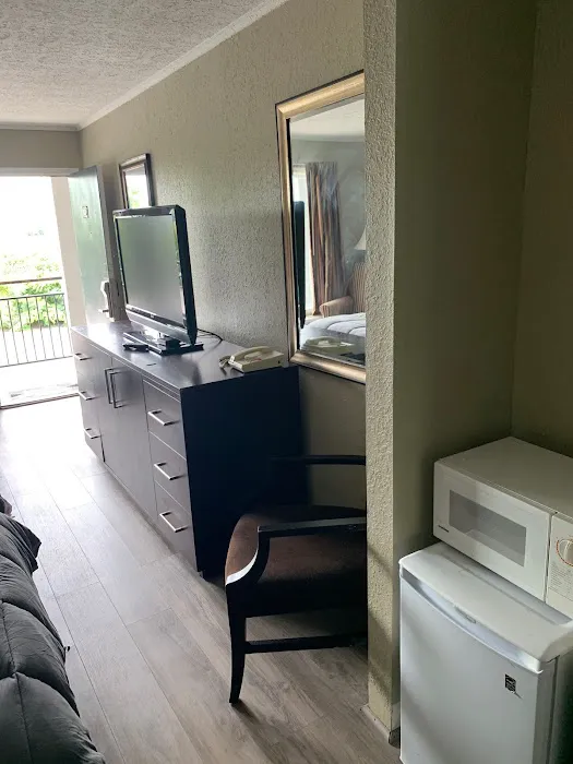 Travel Inn Kingsport 4