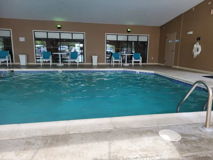 Holiday Inn Express & Suites Kingsport-Meadowview I-26, an IHG Hotel 4