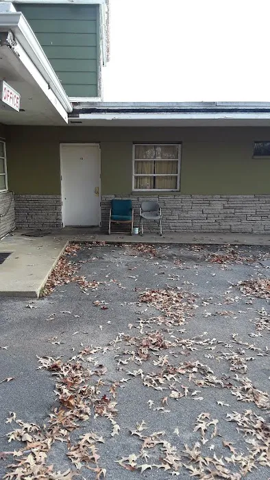 Greenwood Motel 4