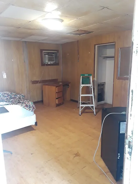 Greenwood Motel 4