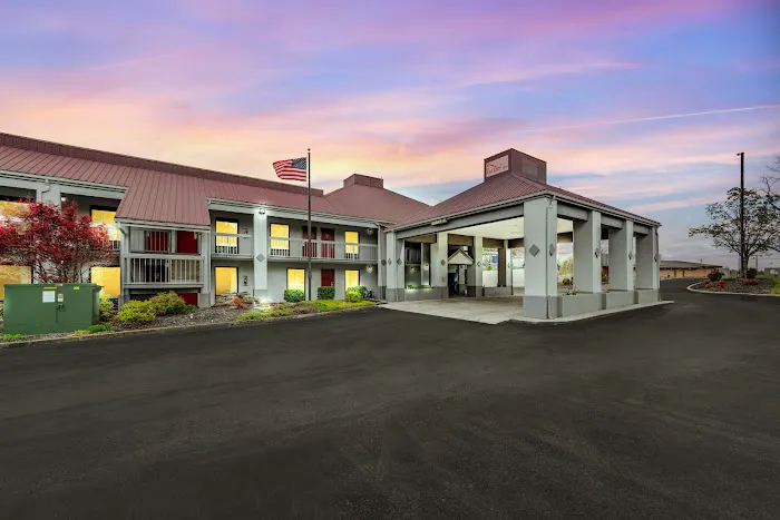 Red Roof Inn Kingsport 4