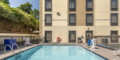 Comfort Inn South