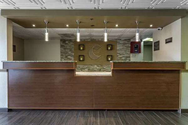 Comfort Inn South 4