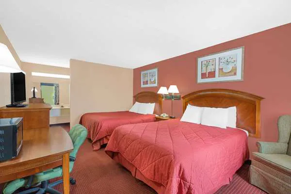 Super 8 by Wyndham Marion NC 4
