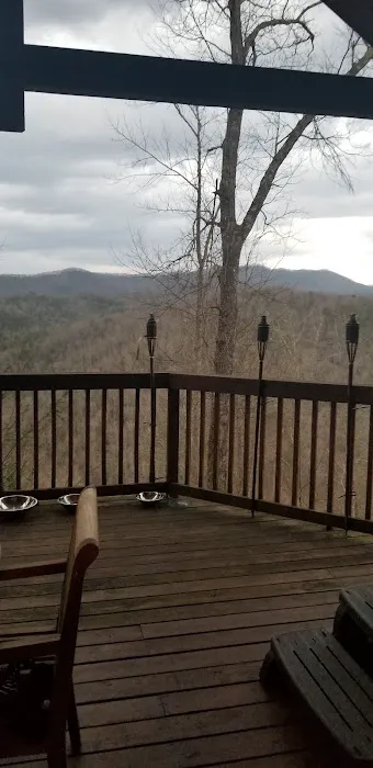 Riversong Romance 2 Bedroom Home with Hot Tub 4