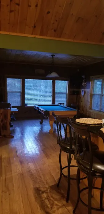 Riversong Romance 2 Bedroom Home with Hot Tub 4