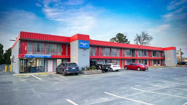 Rodeway Inn 4