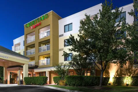 Courtyard Charlotte Gastonia 4