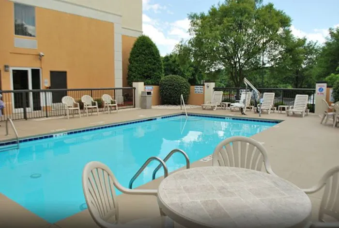 Comfort Suites Gastonia - Charlotte 4