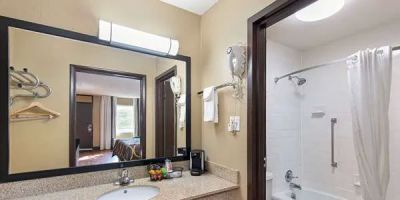 Super 8 by Wyndham Kingsport /I-81