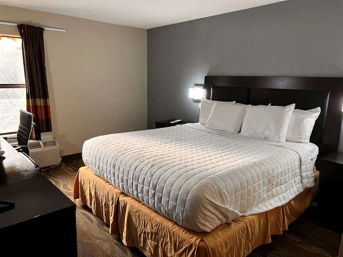 SureStay by Best Western Morganton 4