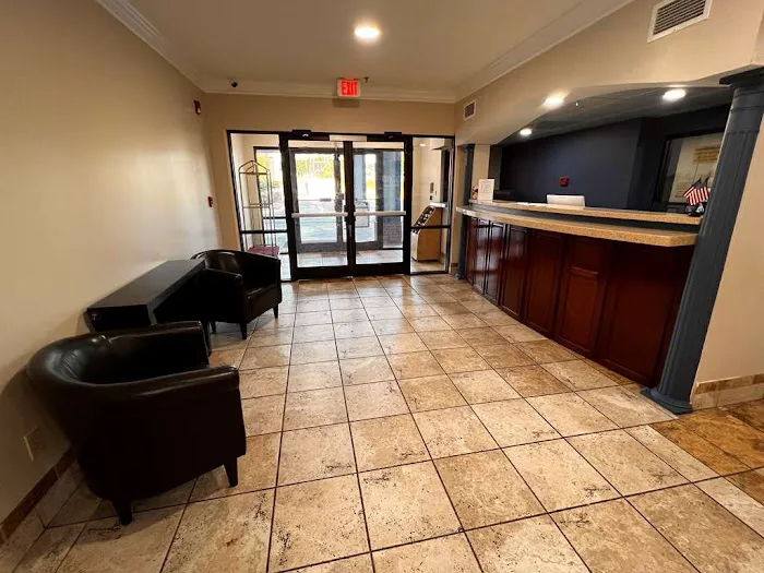 SureStay by Best Western Morganton 4