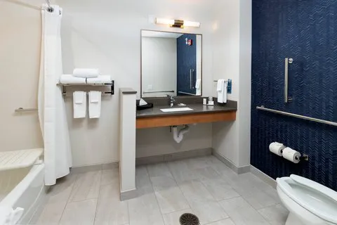 Fairfield Inn & Suites Morganton Historic Downtown 4