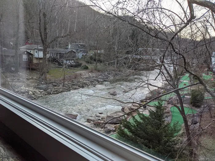 The River House at Chimney Rock 4