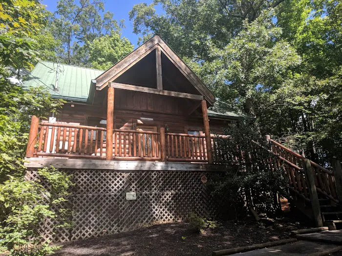 The Woodland Rose Cabin 4