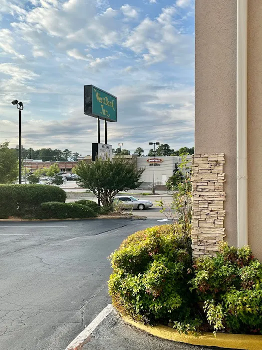 West Bank Inn 4