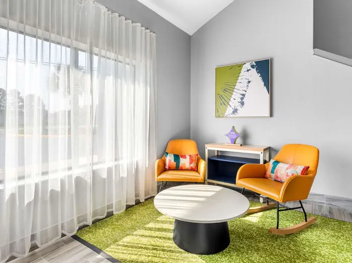 Spark by Hilton Augusta 4