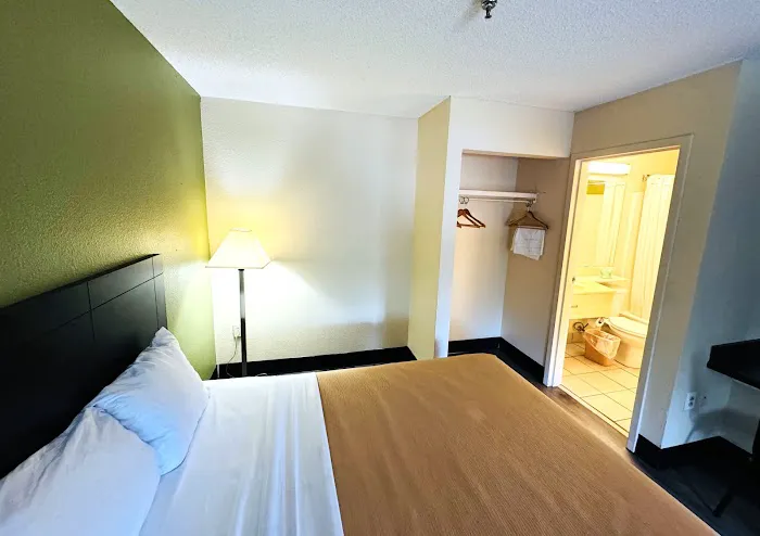 Studio Lodge of Augusta 4