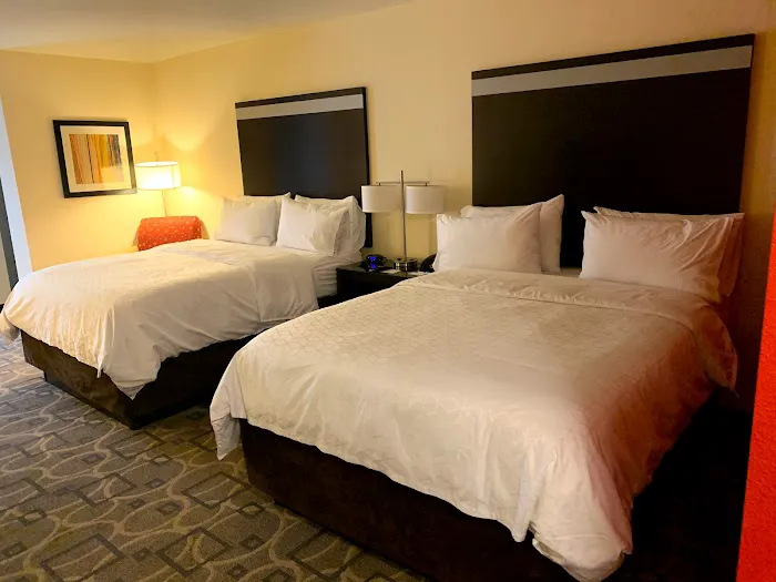 Holiday Inn Express Augusta Downtown by IHG 5