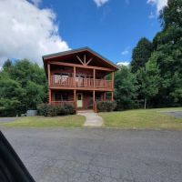 Honeybear Hideaway Cabin