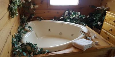 Away For Romance Cabin