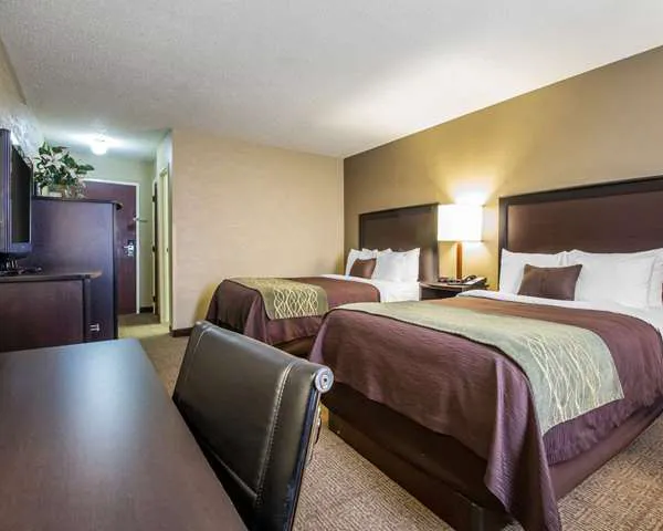 Quality Inn 4