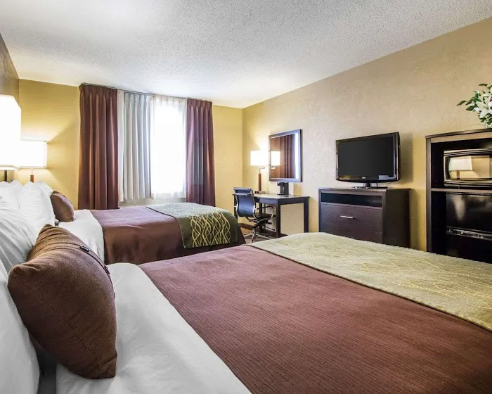 Quality Inn 4