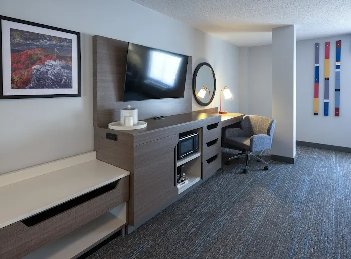 Hampton Inn Norton 3