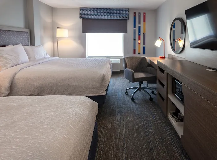 Hampton Inn Norton 3