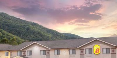 Super 8 by Wyndham Norton VA