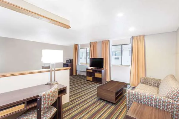 Super 8 by Wyndham Norton VA 3