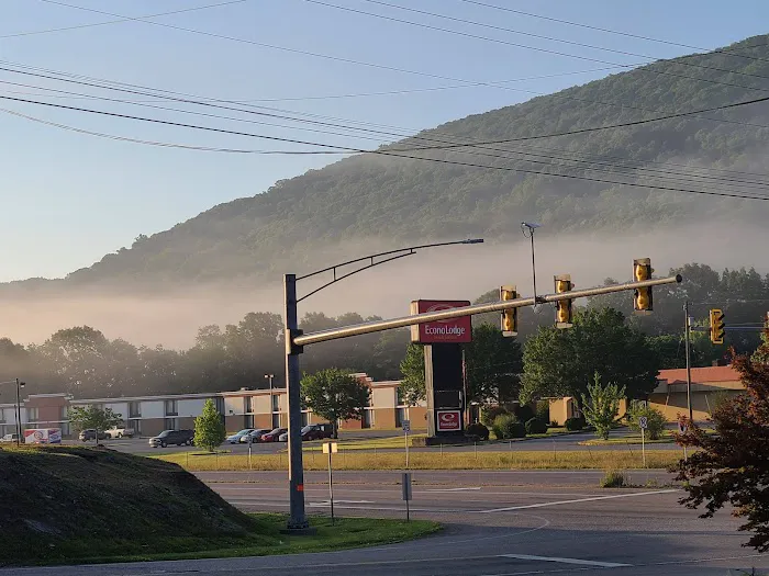 Super 8 by Wyndham Norton VA 3