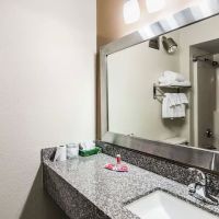 Econo Lodge Inn & Suites ico