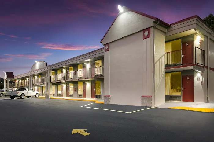 Red Roof Inn Lenoir 4