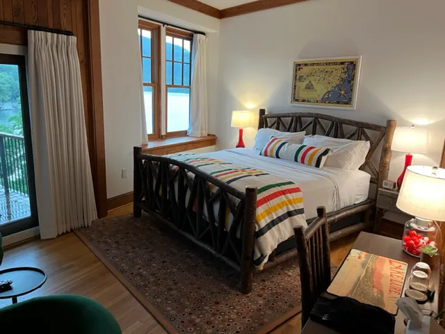 The Lodge on Lake Lure 4