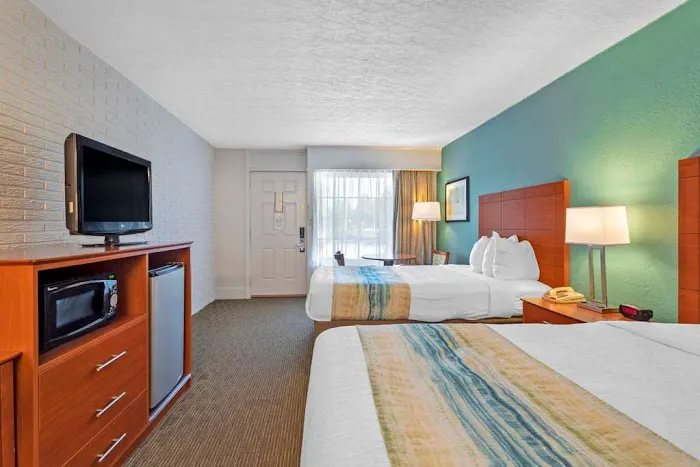 Best Western Hendersonville Inn 4