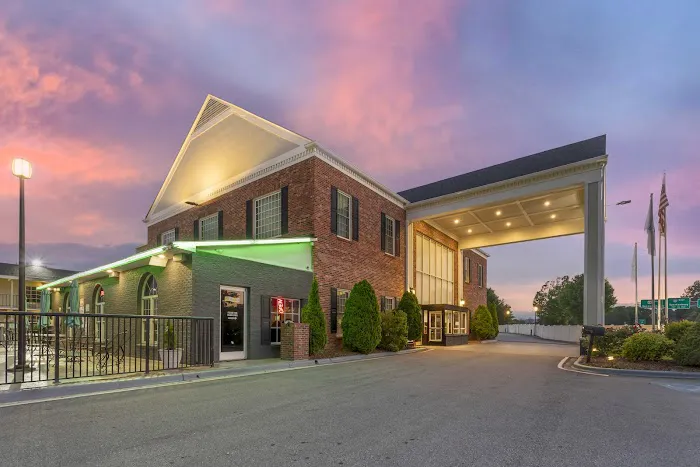 Best Western Hendersonville Inn 4