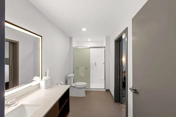 Home2 Suites by Hilton Hendersonville 4