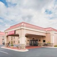 Ramada by Wyndham Hendersonville ico