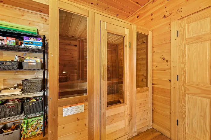 Point of View - 4 bedroom / 4 bath - Vacation Rental Cabin in Gatlinburg, TN 4