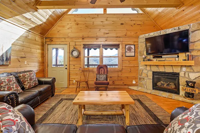 Point of View - 4 bedroom / 4 bath - Vacation Rental Cabin in Gatlinburg, TN 4