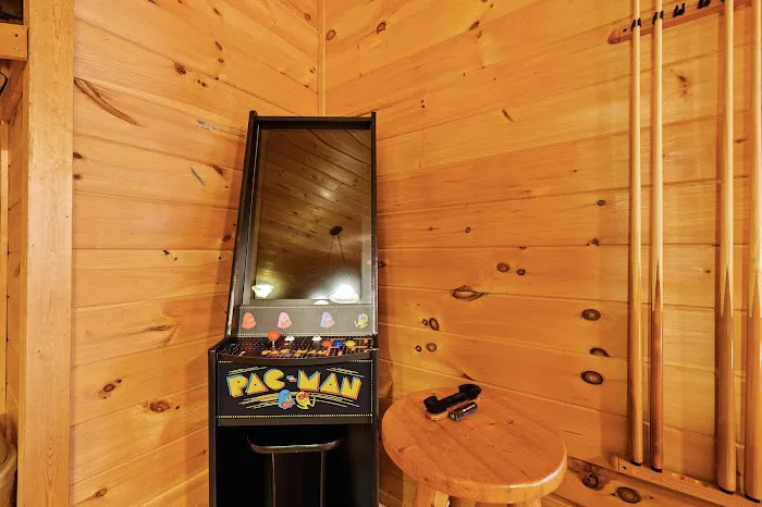 Point of View - 4 bedroom / 4 bath - Vacation Rental Cabin in Gatlinburg, TN 4