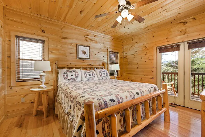 Point of View - 4 bedroom / 4 bath - Vacation Rental Cabin in Gatlinburg, TN 4