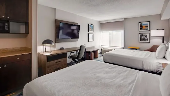 Best Western Plus Augusta North Inn & Suites 4