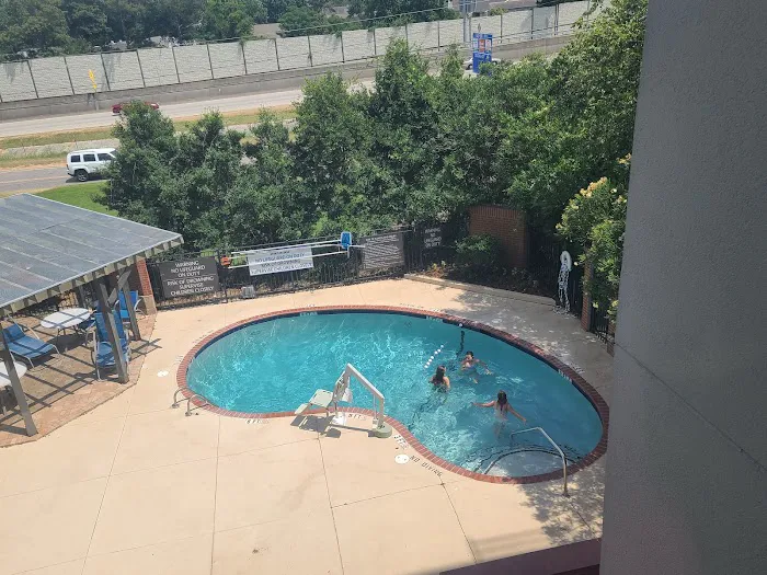 Best Western Plus Augusta North Inn & Suites 4