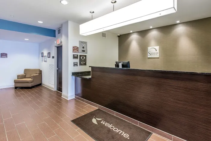 Sleep Inn & Suites 4