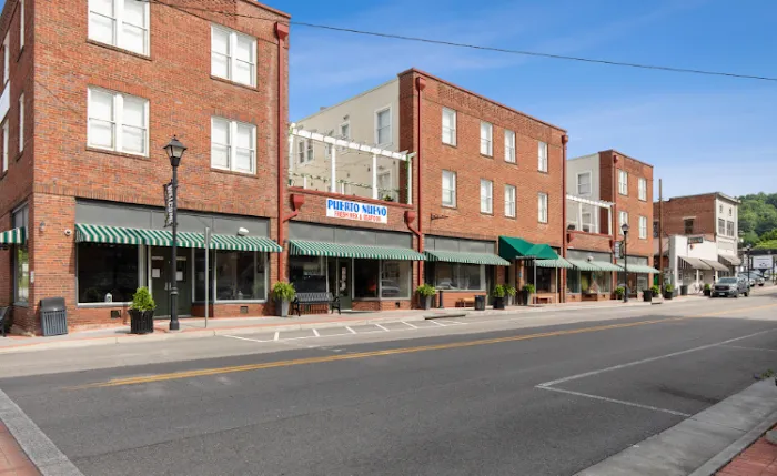 The Western Front Hotel 4