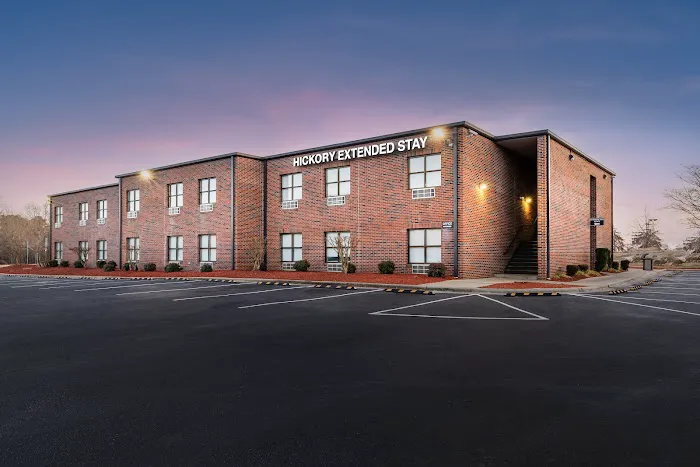Hickory Extended Stay Suites 4