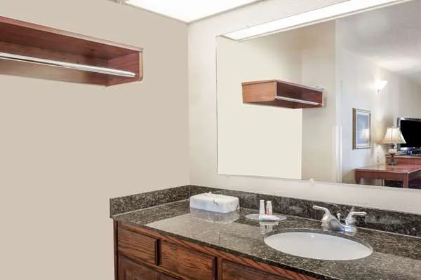 Baymont by Wyndham Hickory 4